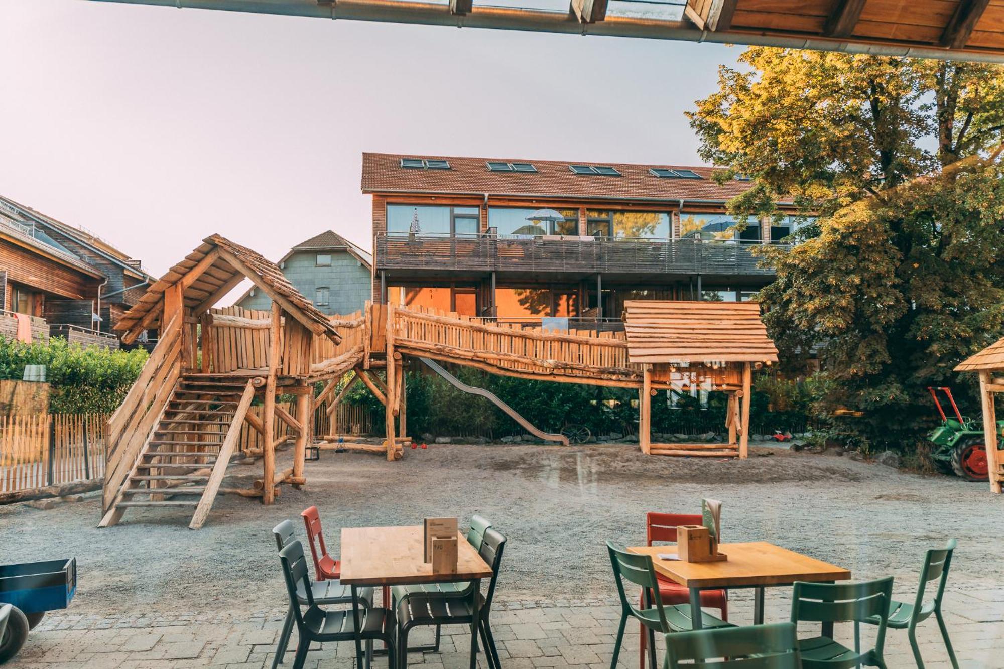 Gut Huegle Erlebnishof & * Ravensburg